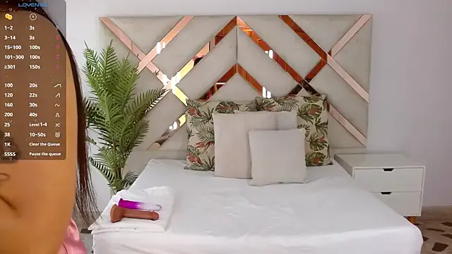 Girls: try live performances with matured performers, from dancing to quirks, in a variety of beautiful sex cams.