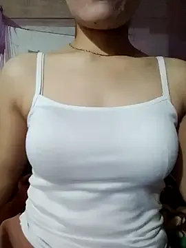 LucyyLy from StripChat