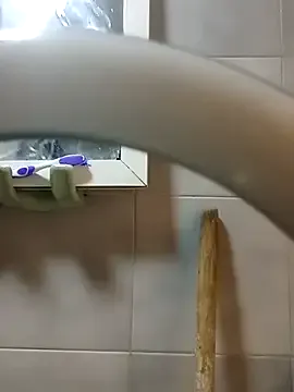 lukersaint from StripChat is Freechat