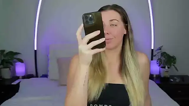 Lulu_berkeley from StripChat