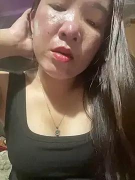 Luna-ass from StripChat is Freechat