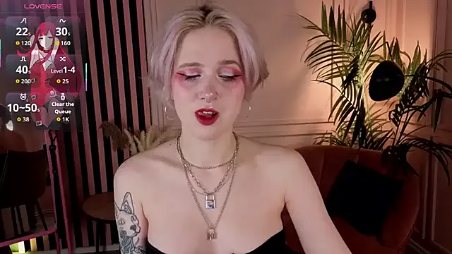 luna_son from StripChat is Freechat