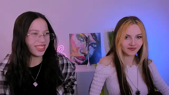 Girls: try live performances with matured performers, from dancing to quirks, in a variety of beautiful sex cams.