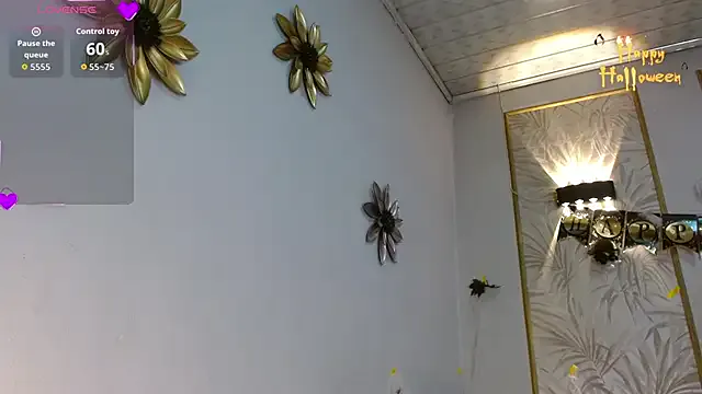 LunaaGrey_ from StripChat is Freechat