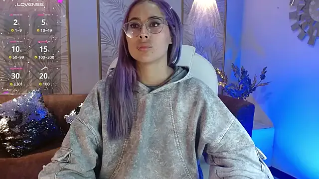 LunaaGrey_ from StripChat is Freechat