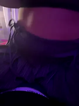 lunamartiness1 from StripChat is Freechat