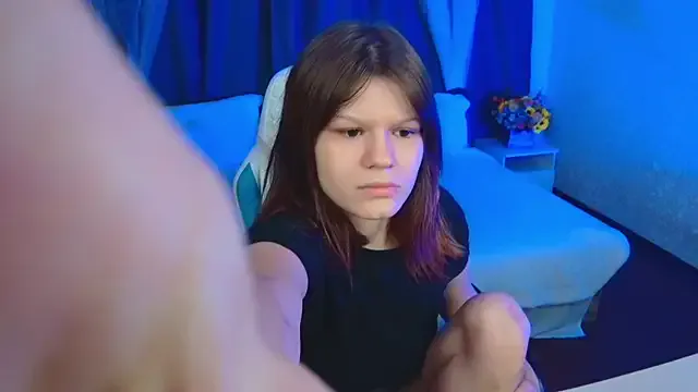 Lunamytrend from StripChat