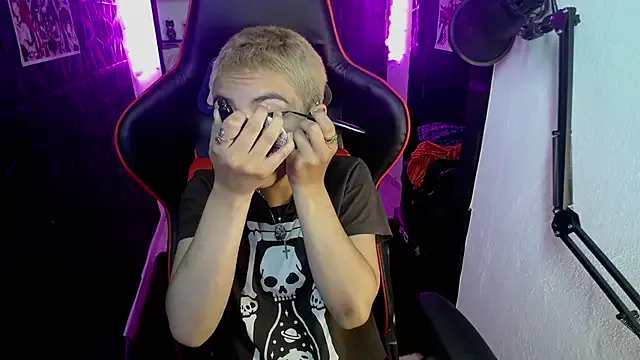 lunarichy22 from StripChat is Freechat