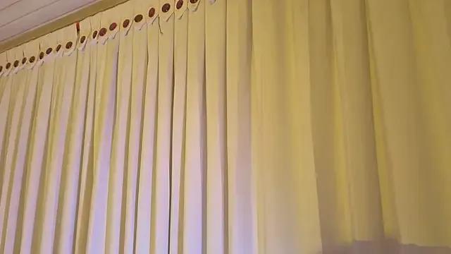 LunaRosse_ from StripChat is Freechat
