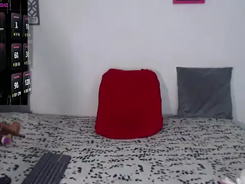 LunaRouse__ from StripChat is Freechat