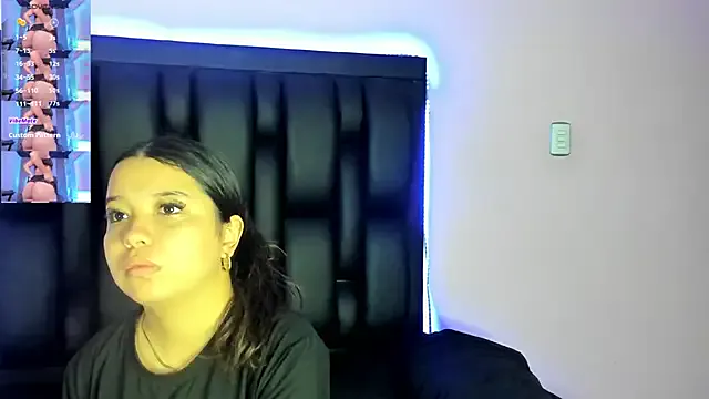 LunaWiill_ from StripChat is Freechat