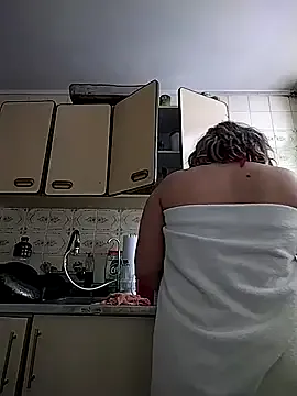 Lunita86 from StripChat is Freechat