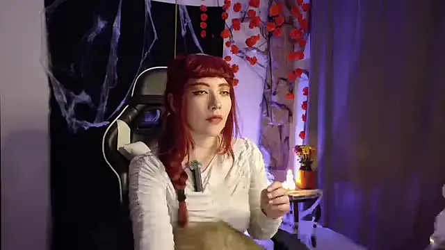 lunnaa_ from StripChat is Freechat