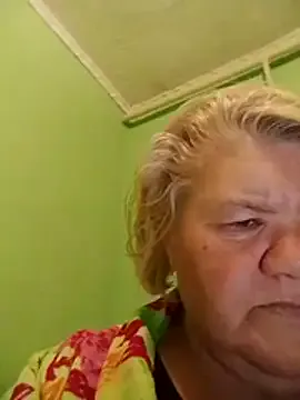 LusiyaGold5 from StripChat is Freechat