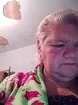 LusiyaGold5 from StripChat is Freechat