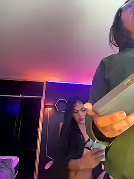 Girls: try live performances with matured performers, from dancing to quirks, in a variety of beautiful sex cams.