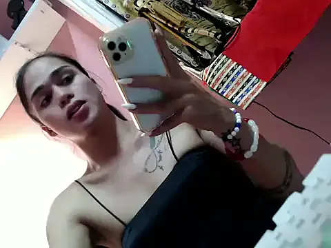 lustfulkatie from StripChat is Freechat