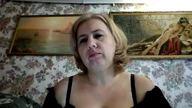 LustyyX from StripChat is Freechat