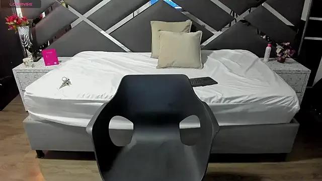 LyaScott from StripChat is Freechat