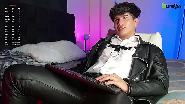 Girls: try live performances with matured performers, from dancing to quirks, in a variety of beautiful sex cams.