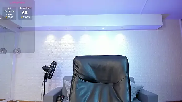 Lyssa_Muller from StripChat