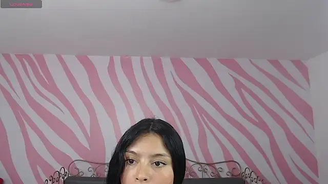 maddie__cute from StripChat is Freechat