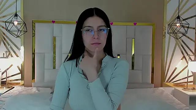 maddy_jaclsonw from StripChat is Freechat
