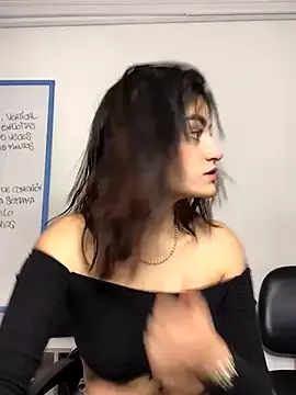 Girls: try live performances with matured performers, from dancing to quirks, in a variety of beautiful sex cams.