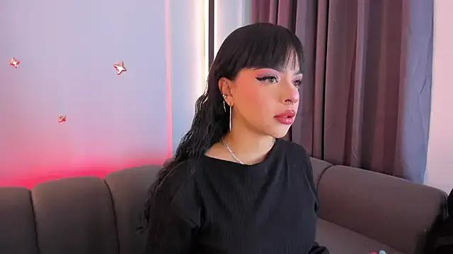 maddy_walker from StripChat is Freechat