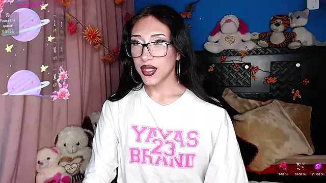 Girls: try live performances with matured performers, from dancing to quirks, in a variety of beautiful sex cams.