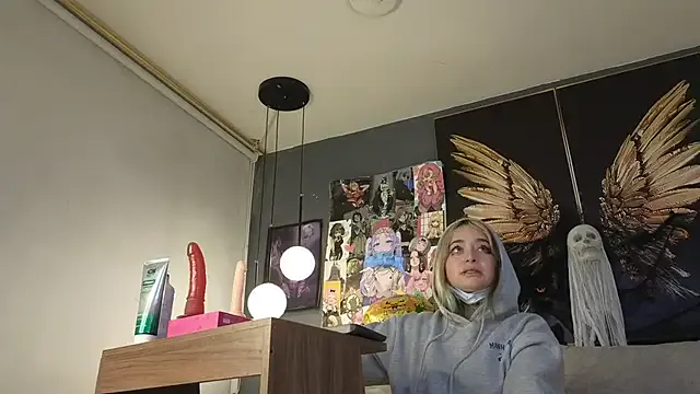 Girls: try live performances with matured performers, from dancing to quirks, in a variety of beautiful sex cams.