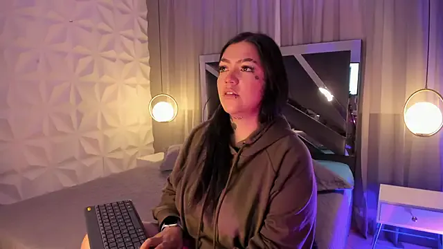 MAGIC_TESSA from StripChat is Freechat