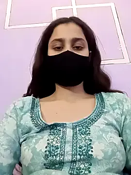 magicmoment00786 from StripChat is Freechat