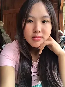 Mai_lovely from StripChat is Freechat