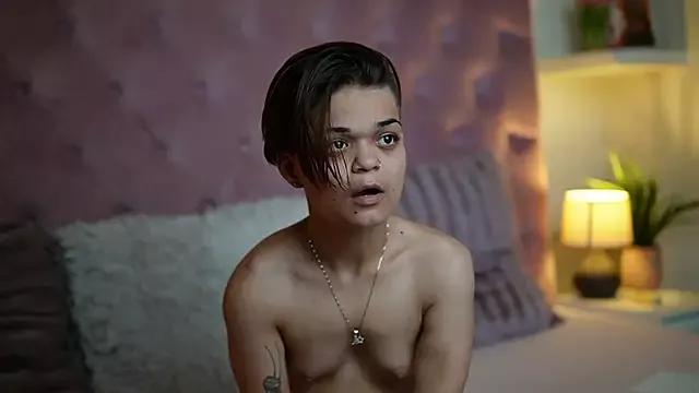 MaiaMini from StripChat