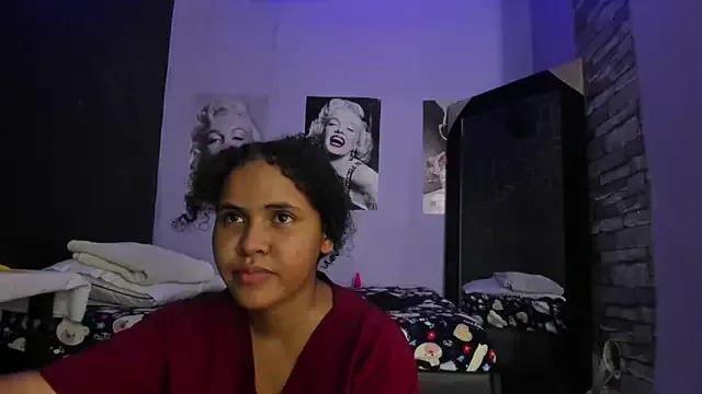 makena18 from StripChat is Freechat