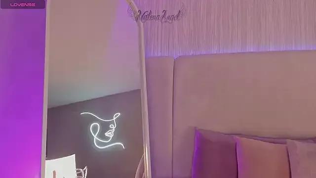 Girls: try live performances with matured performers, from dancing to quirks, in a variety of beautiful sex cams.