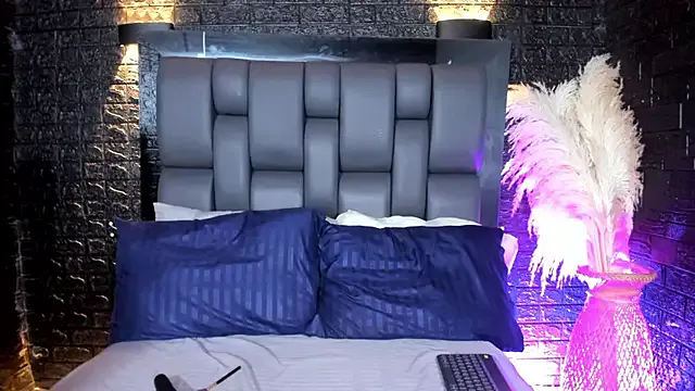 Maraa_Rivera from StripChat is Freechat