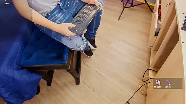 Girls: try live performances with matured performers, from dancing to quirks, in a variety of beautiful sex cams.