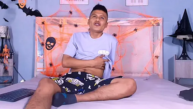 marcus_hans_ from StripChat is Freechat