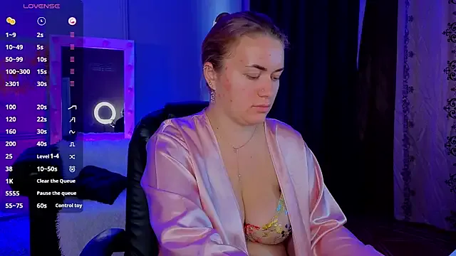 Girls: try live performances with matured performers, from dancing to quirks, in a variety of beautiful sex cams.