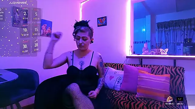 Girls: try live performances with matured performers, from dancing to quirks, in a variety of beautiful sex cams.