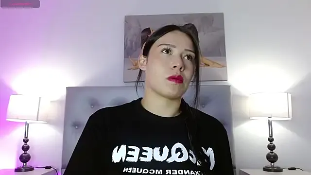 Mariaaam_ from StripChat is Freechat