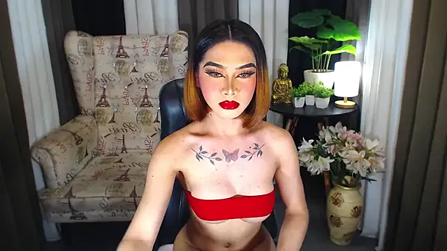 MariaLucyJasminx from StripChat is Freechat