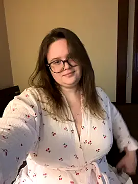 MariaMirabella from StripChat is Freechat