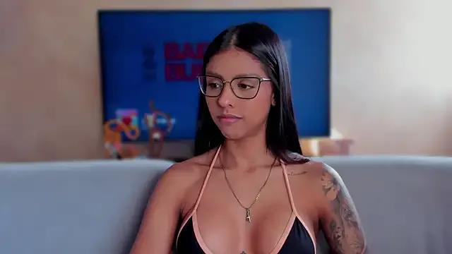 mariana_lopez1 from StripChat is Freechat
