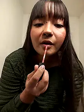 MarianaVarela from StripChat is Freechat