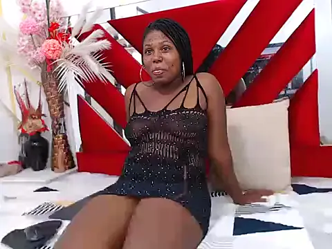 MarilinMowss from StripChat is Freechat