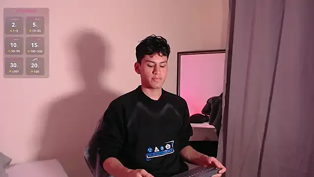 Mark_Nico from StripChat is Freechat