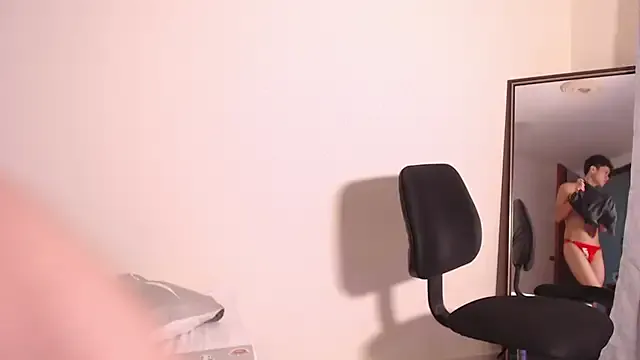 Mark_Nico from StripChat is Freechat